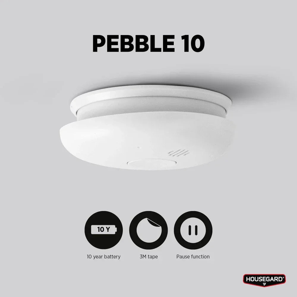 Røykvarsler Pebble 10 montert i tak, 10 års batteri, 3M tape, pausefunksjon, Housegard-logo