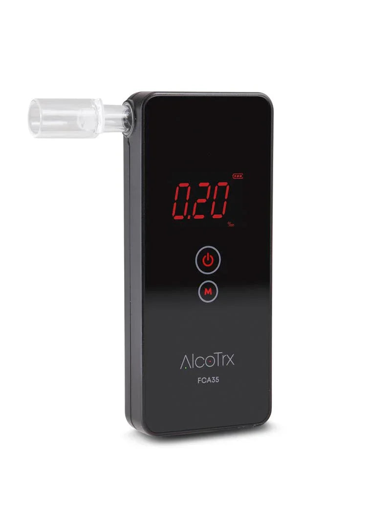 Digital alkometer AlcoTrx FCA35 med blåsemunnstykke og rød LCD-skjerm, promillemåler