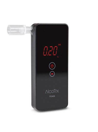 Digital alkometer AlcoTrx FCA35 med blåsemunnstykke og rød LCD-skjerm, promillemåler