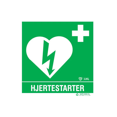 Grønt skilt med hvitt hjerte, lynsymbol og pluss-tegn, tekst hjertestarter, førstehjelp