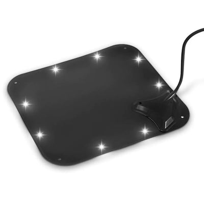 Sort elektrisk varmematte med synlige LED-lys og strømledning for sikkerhet og komfort.
